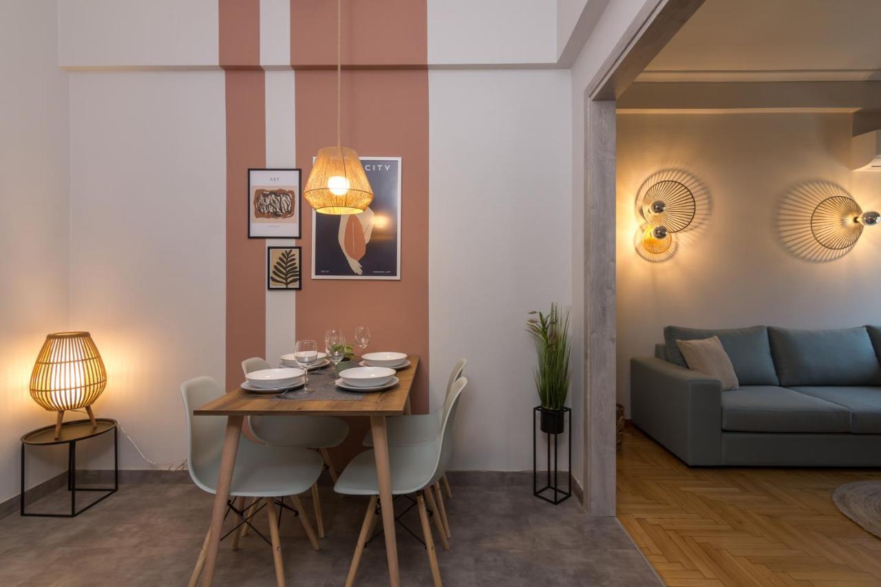 Spacious 2 Bedroom Apartment In Koukaki アテネ エクステリア 写真