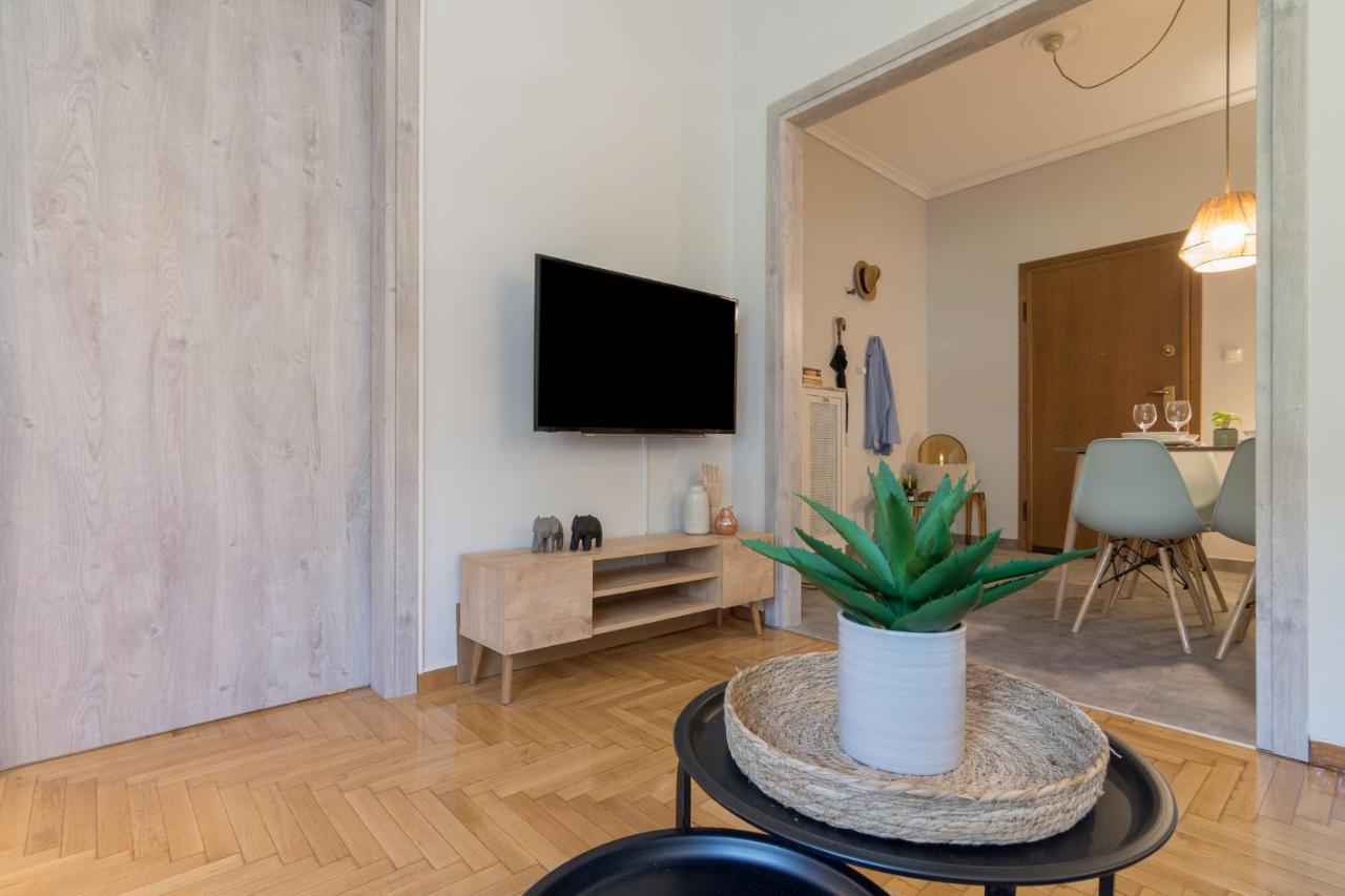 Spacious 2 Bedroom Apartment In Koukaki アテネ エクステリア 写真