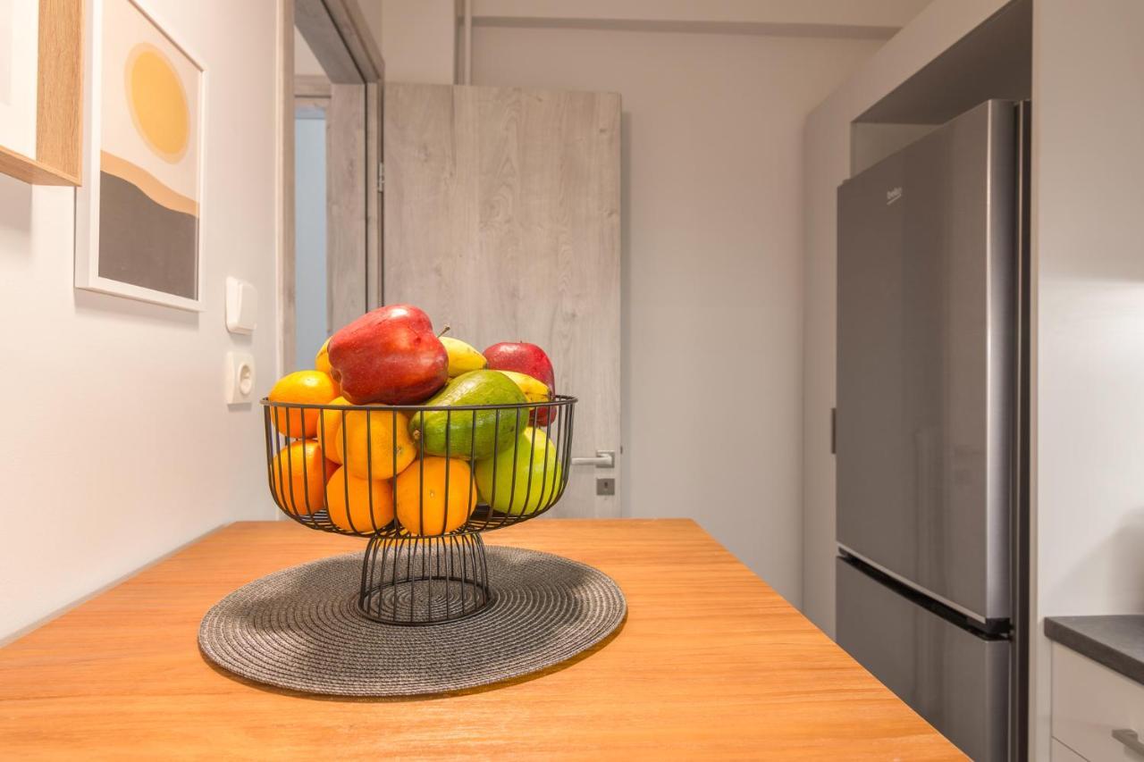 Spacious 2 Bedroom Apartment In Koukaki アテネ エクステリア 写真